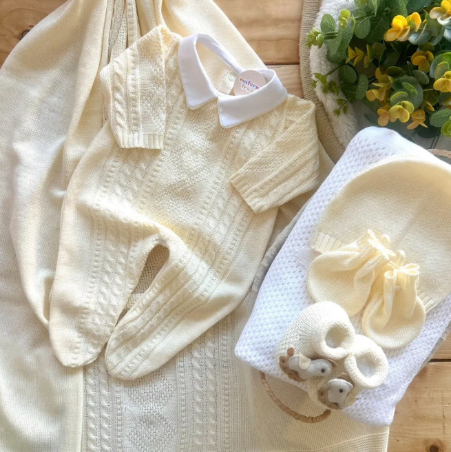 Saída Maternidade Tricot Renato