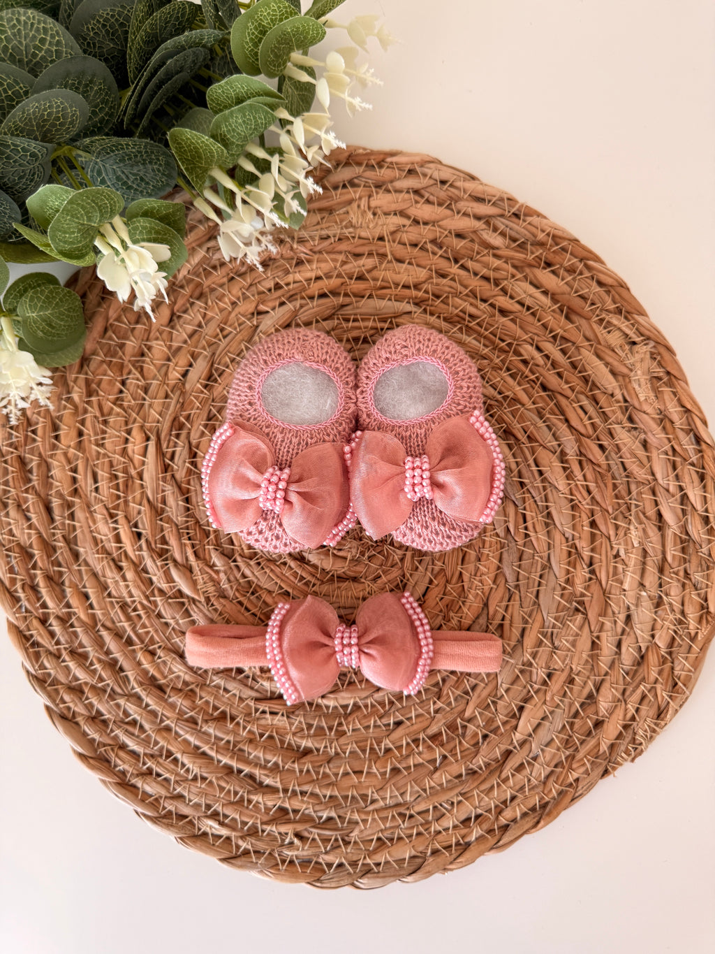 Kit Sapatinhos Tricot Bordado Luxo com Laço Tiara