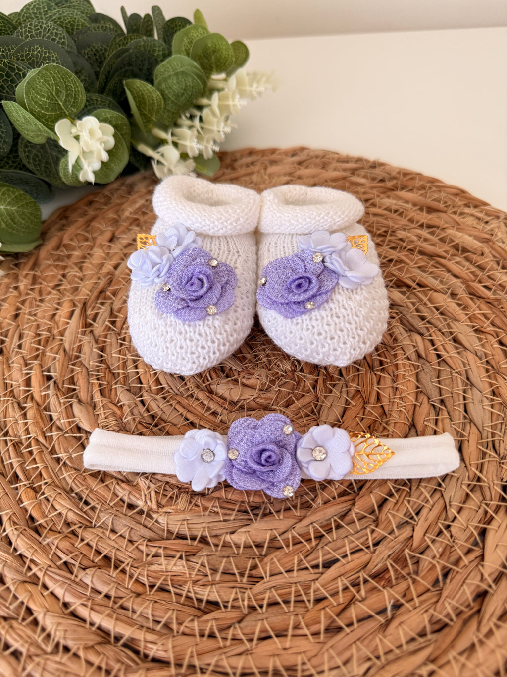 Kit Sapatinhos Tricot Bordado Luxo com Laço Flor Tiara