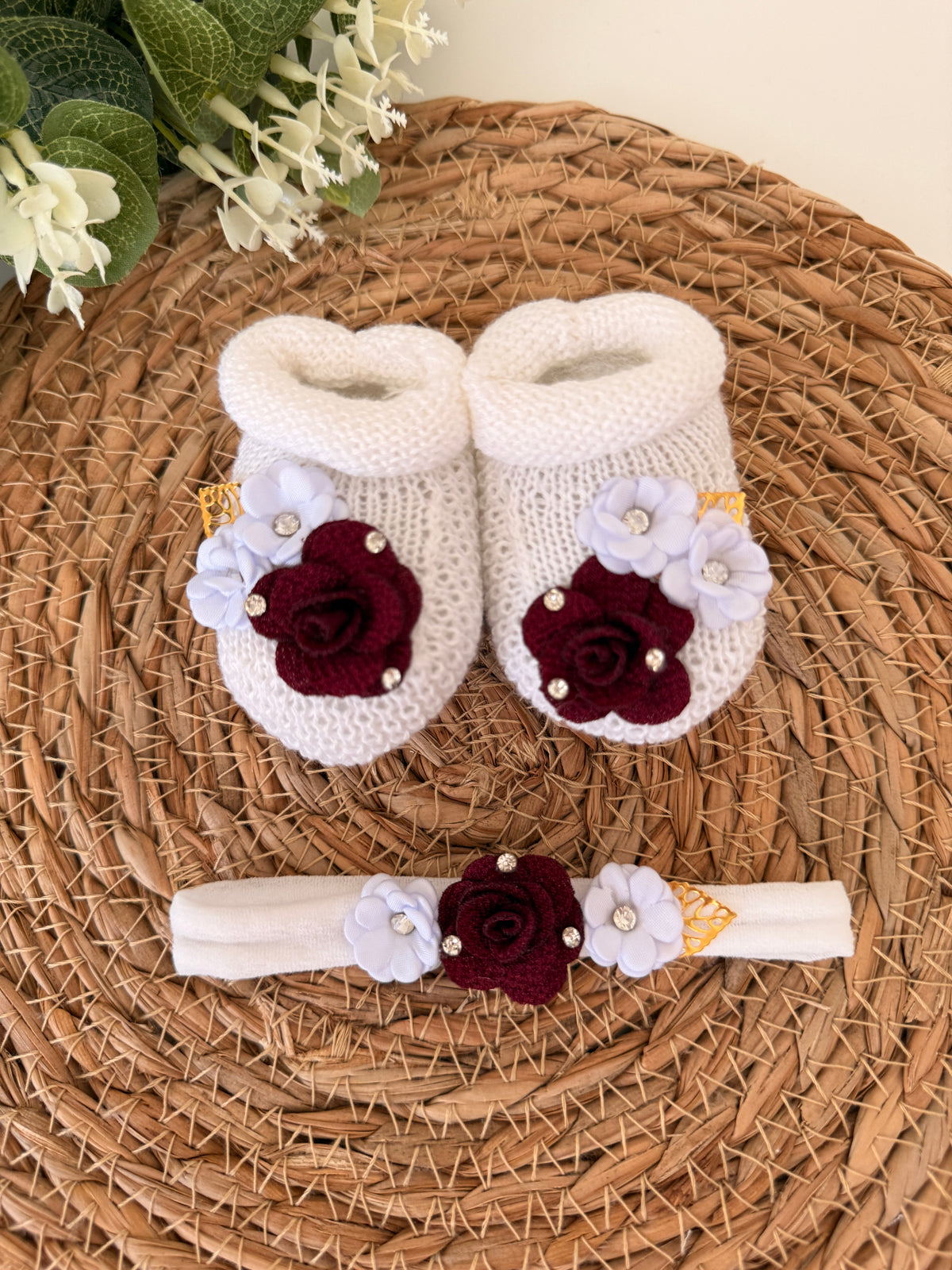 Kit Sapatinhos Tricot Bordado Luxo com Laço Flor Tiara