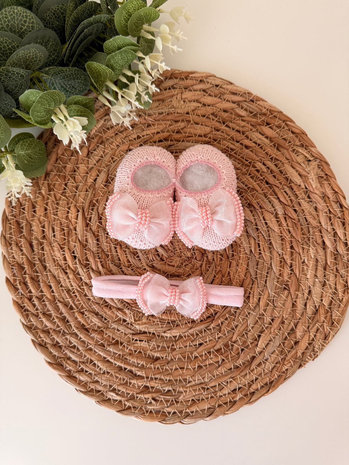 Kit Sapatinhos Tricot Bordado Luxo com Laço Tiara