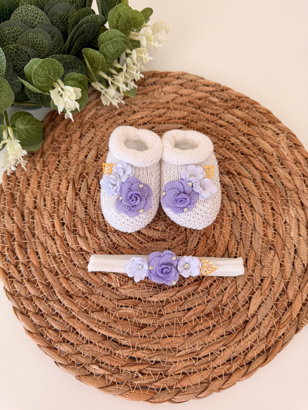 Kit Sapatinhos Tricot Bordado Luxo com Laço Flor Tiara