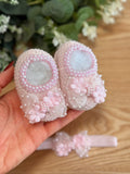 Kit Sapatinhos Tricot Bordado Luxo Flor com Laço Tiara - 02 peças