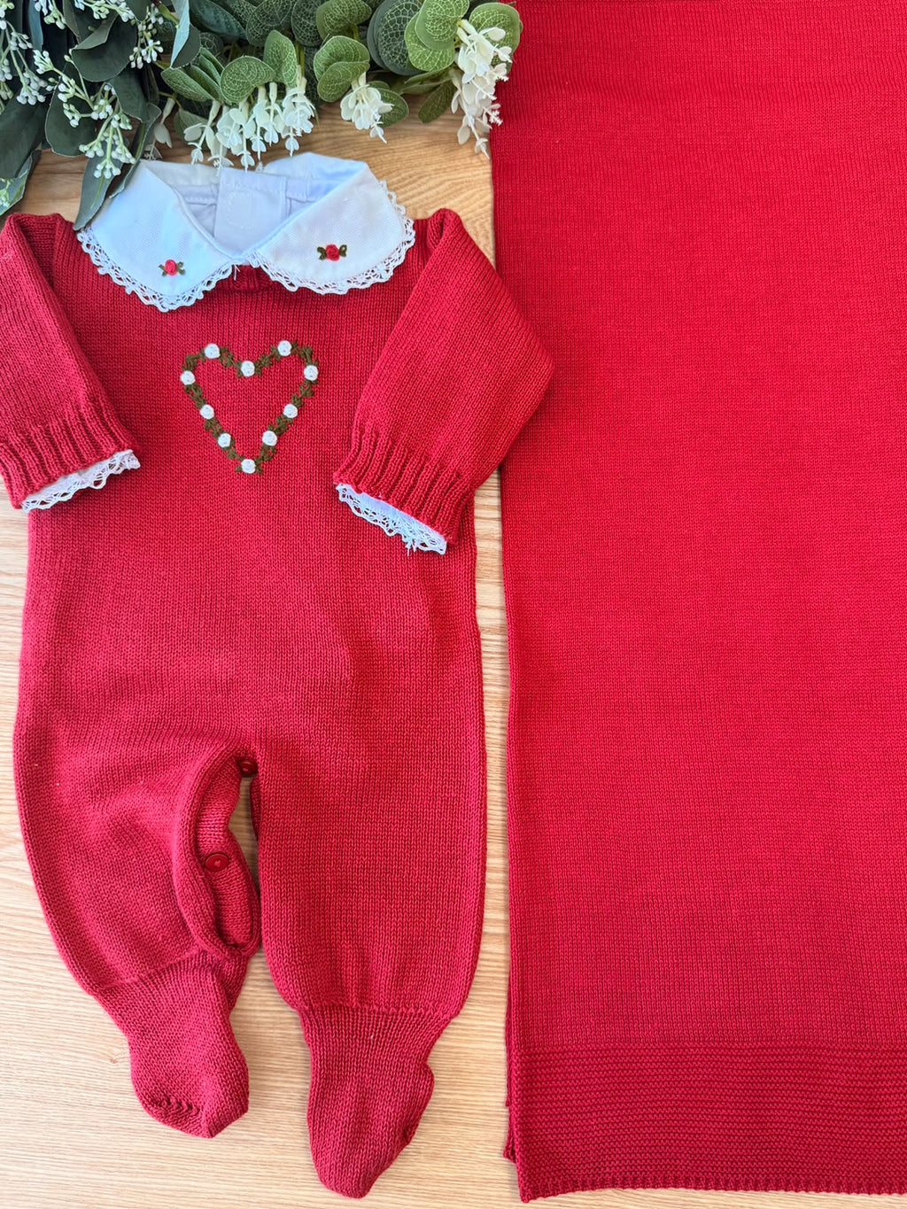 Saída Maternidade Tricot Vermelho Coração