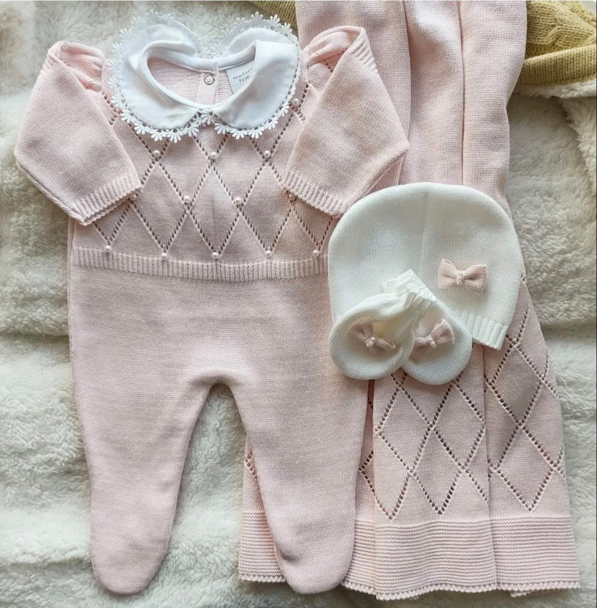 Saída Maternidade Tricot Pérola