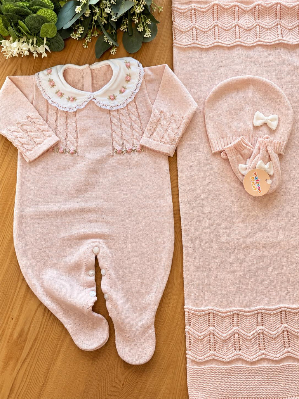Saída Maternidade Tricot Priscila Bordado